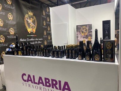 OLIO EXTRVERGINE DE LUCA ARTIGIANO IN FIERA MILANO 